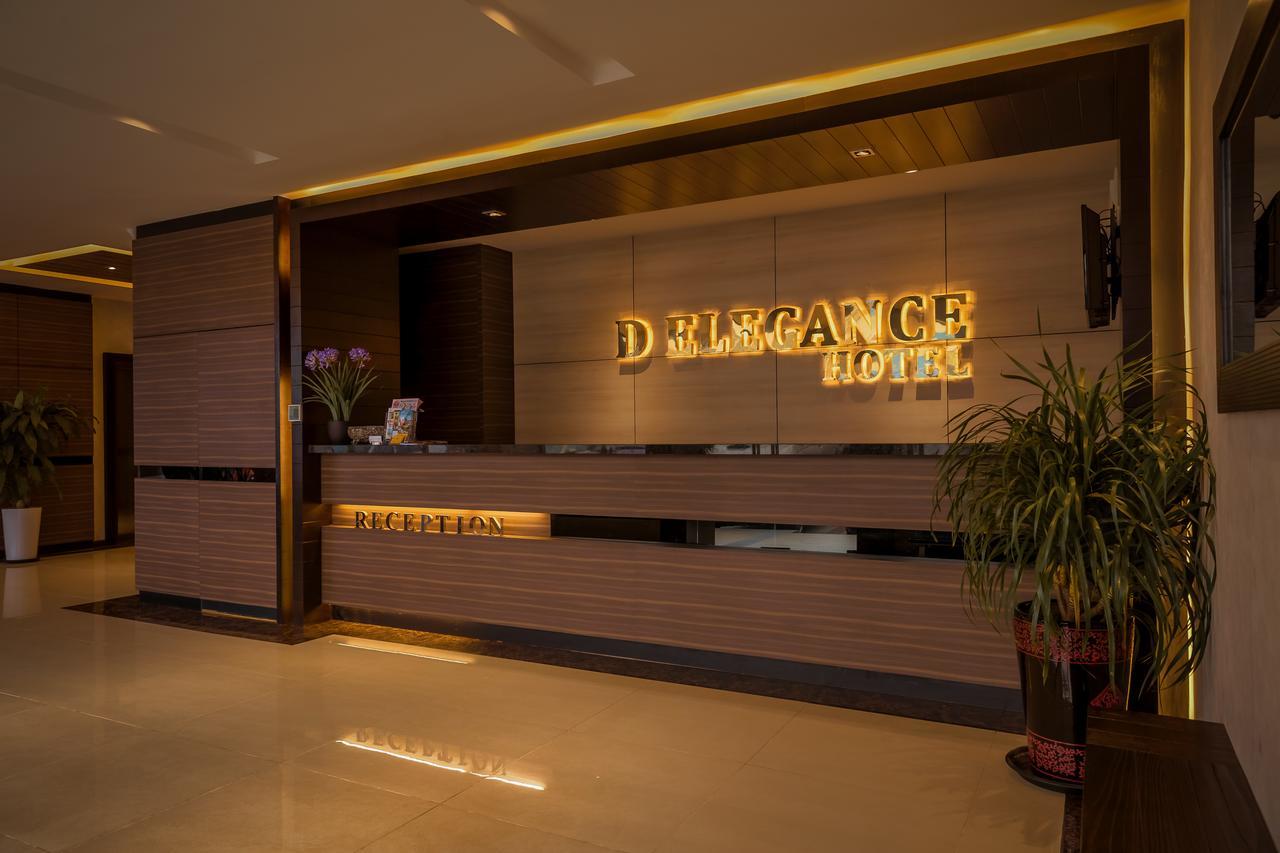 D Elegance Hotel Nusajaya  Bagian luar foto